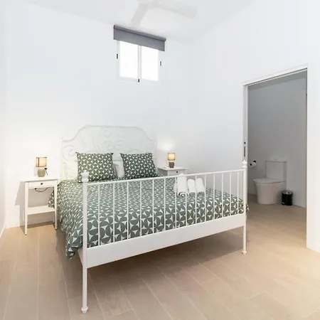 Guestready - Valencia's Vibrant Malvarrosa Apartamento